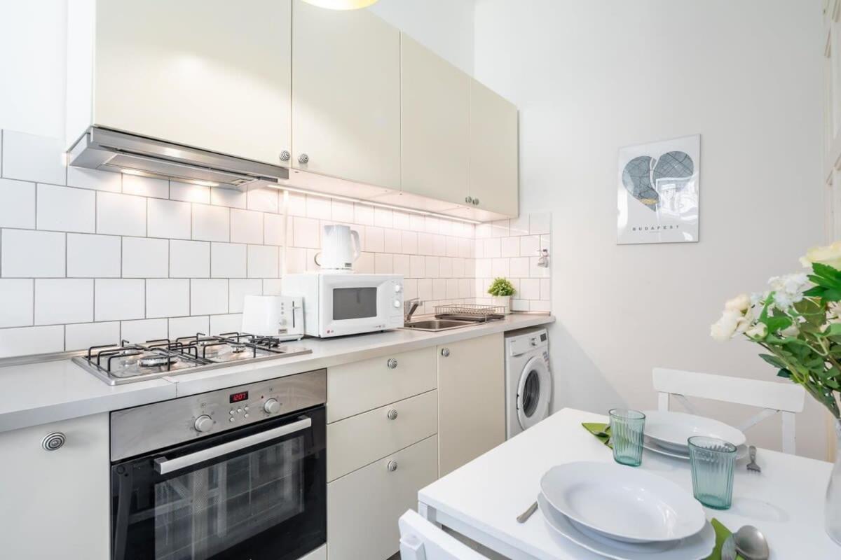 Lovely & Cozy Home With A C Budapesta Exterior foto